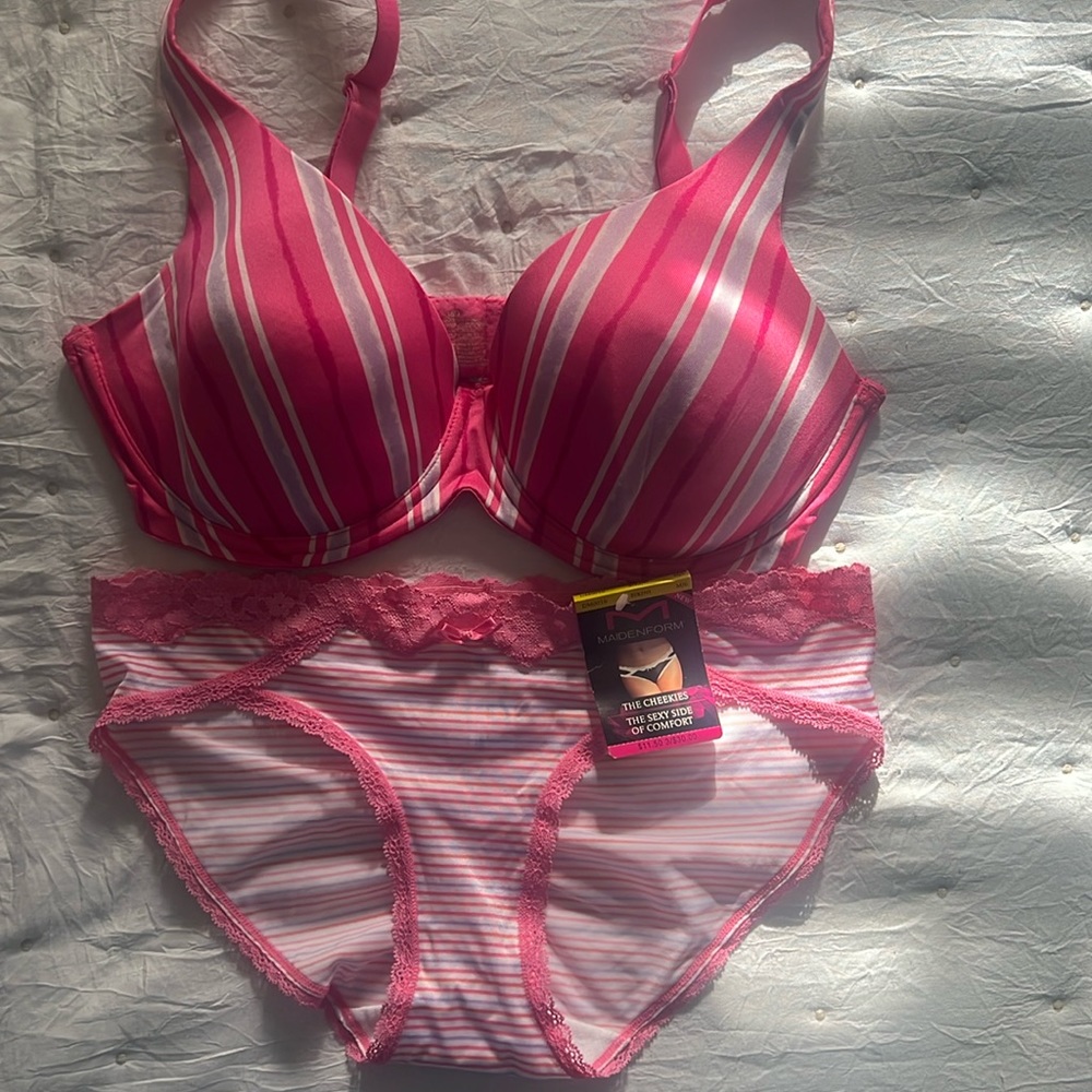 Bra and panty set
